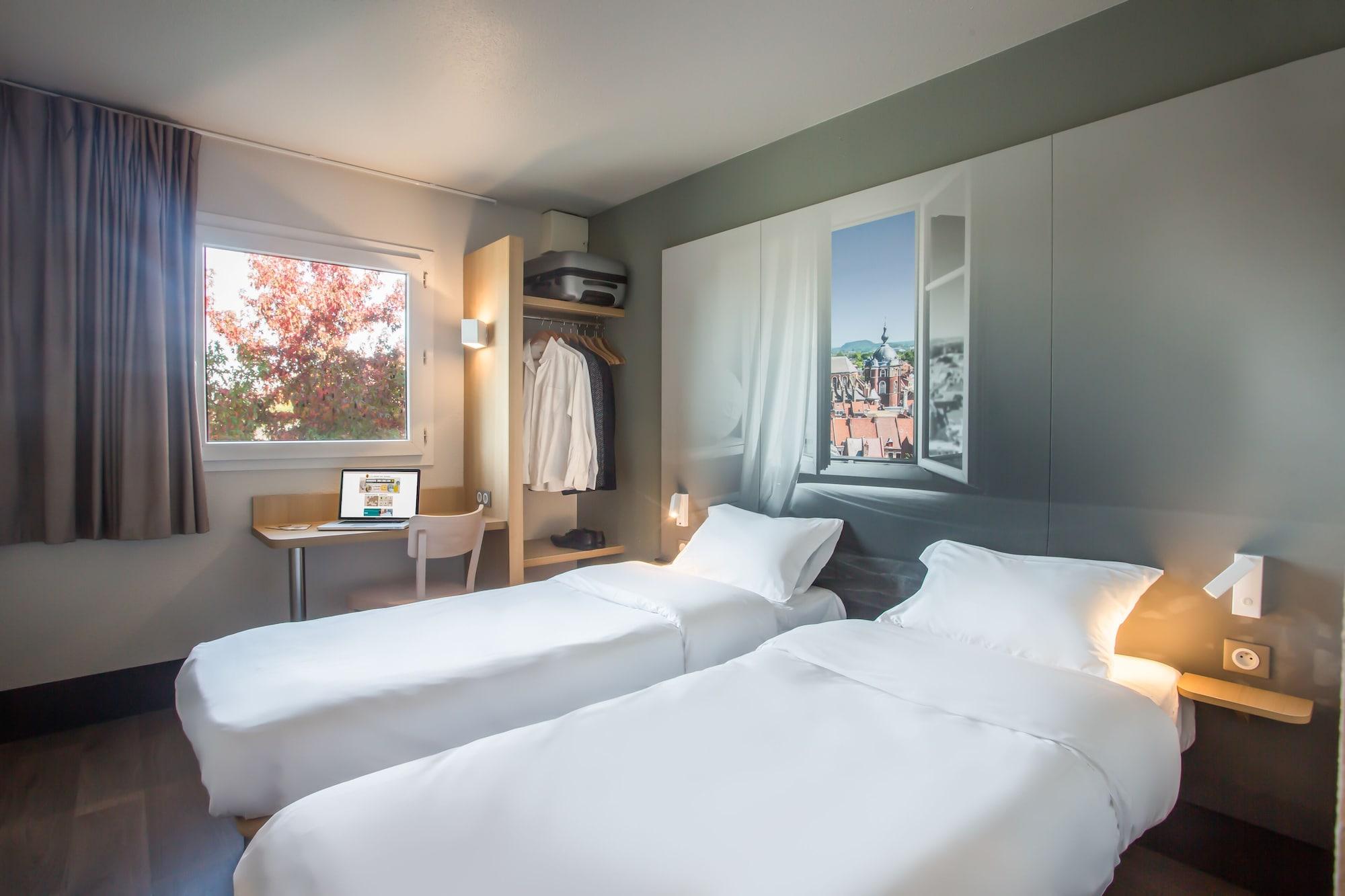 B&B Hotel Douai Parc Des Expos Cuincy Bagian luar foto