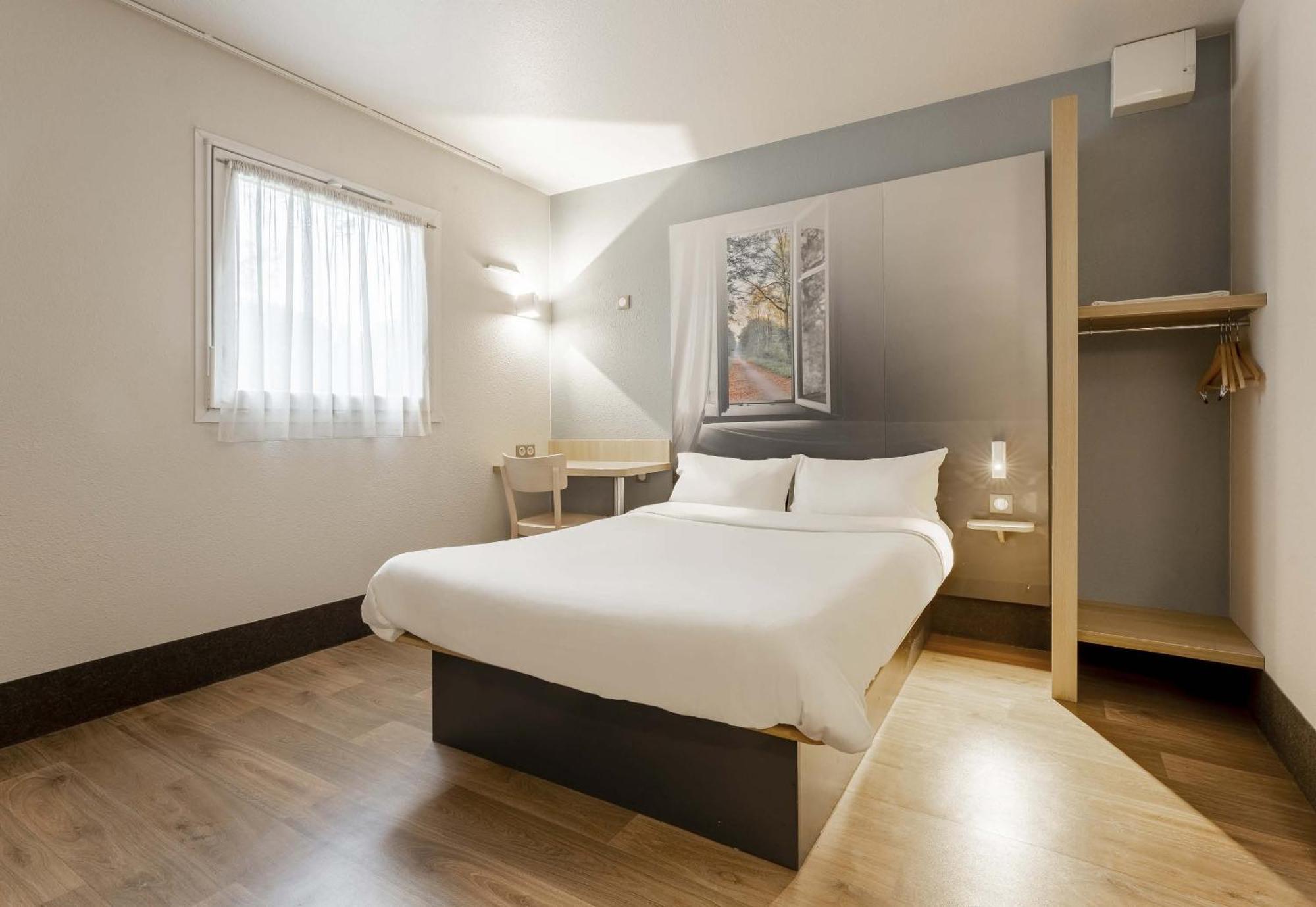 B&B Hotel Douai Parc Des Expos Cuincy Bagian luar foto