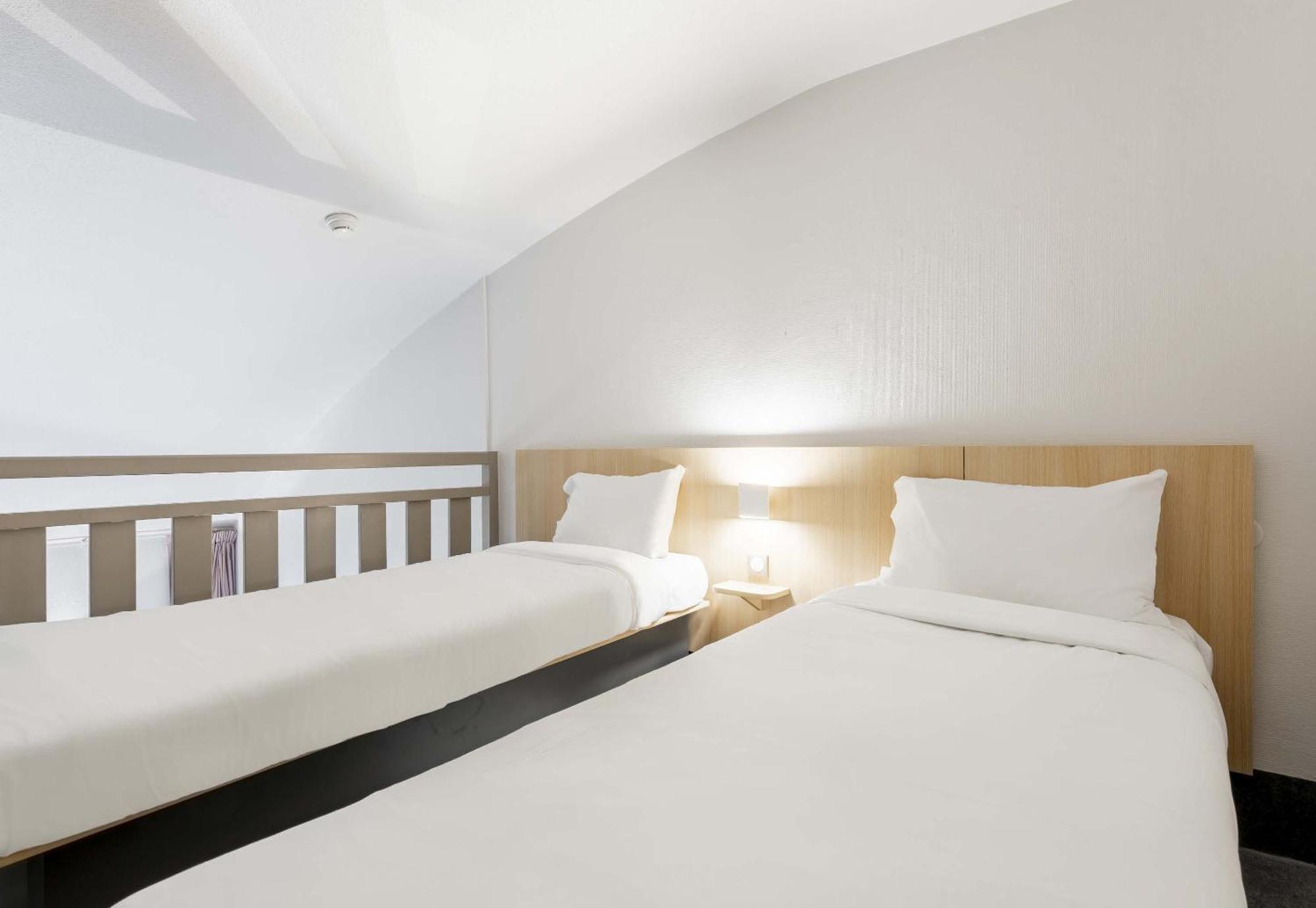 B&B Hotel Douai Parc Des Expos Cuincy Bagian luar foto
